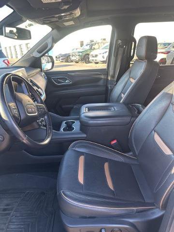 Used 2022 GMC Yukon XL AT4 image 16