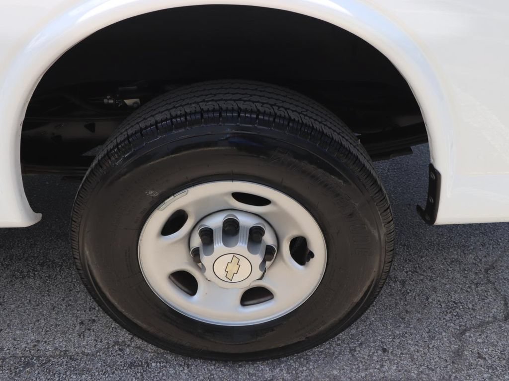 Used 2024 Chevrolet Express 2500 w/ Driver Convenience Package RWD image 19