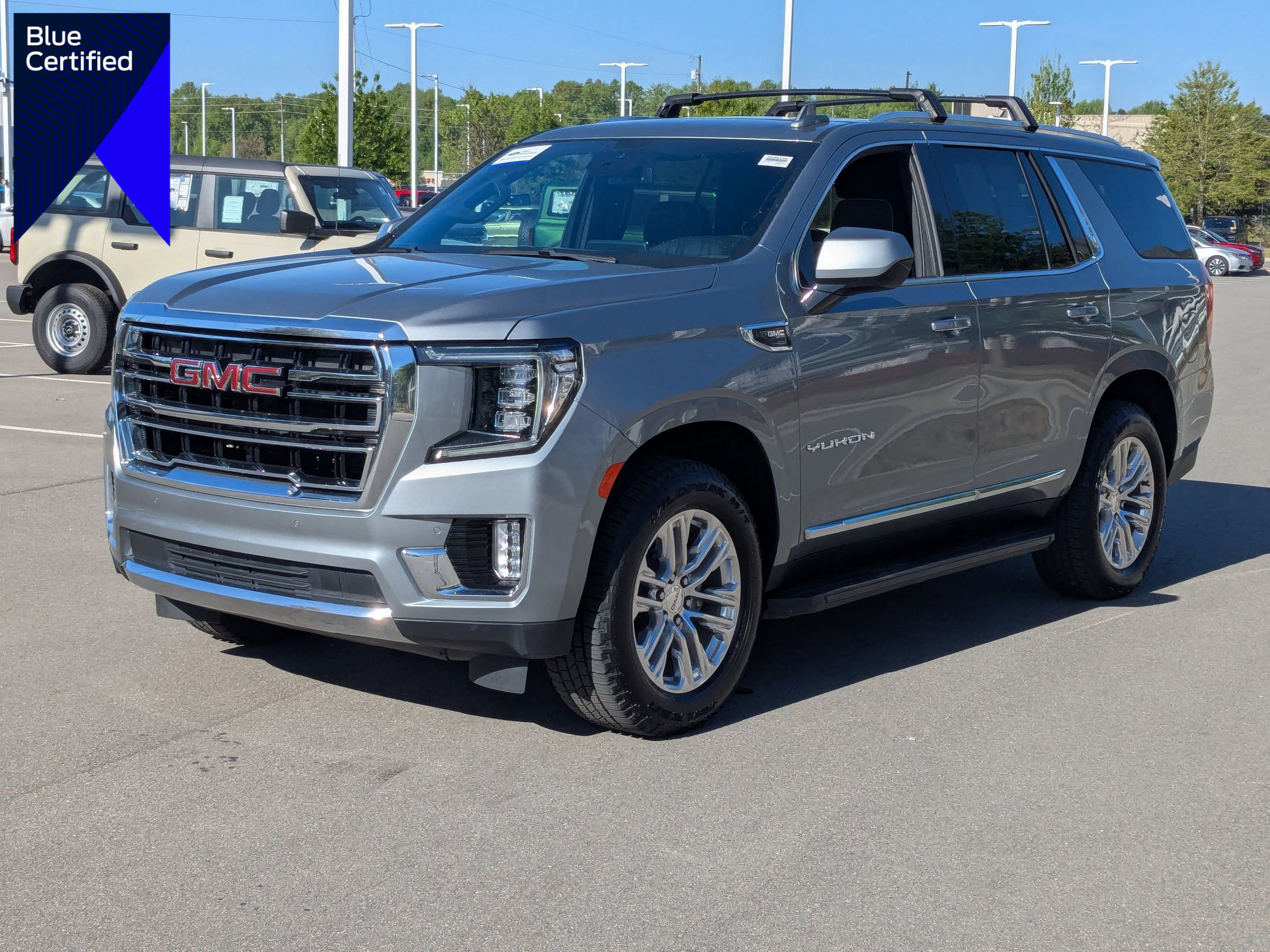 Used 2023 GMC Yukon SLT image 1