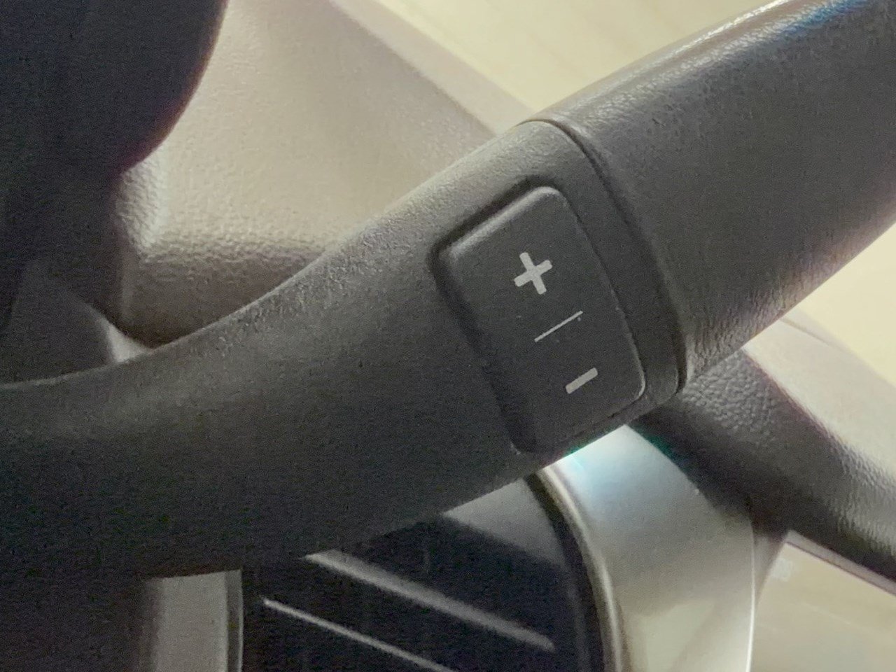 Used 2018 Chevrolet Tahoe Premier AWD/4WD image 21
