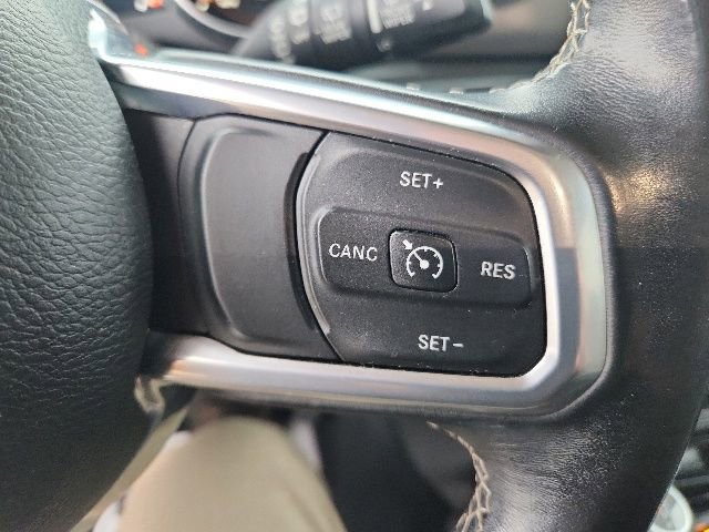 Used 2020 Jeep Wrangler Unlimited Sahara AWD/4WD image 29
