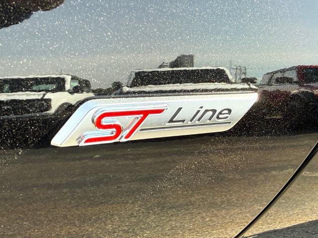 Certified 2025 Ford Escape ST-Line Elite w/ Class II Trailer Tow Package AWD/4WD image 20