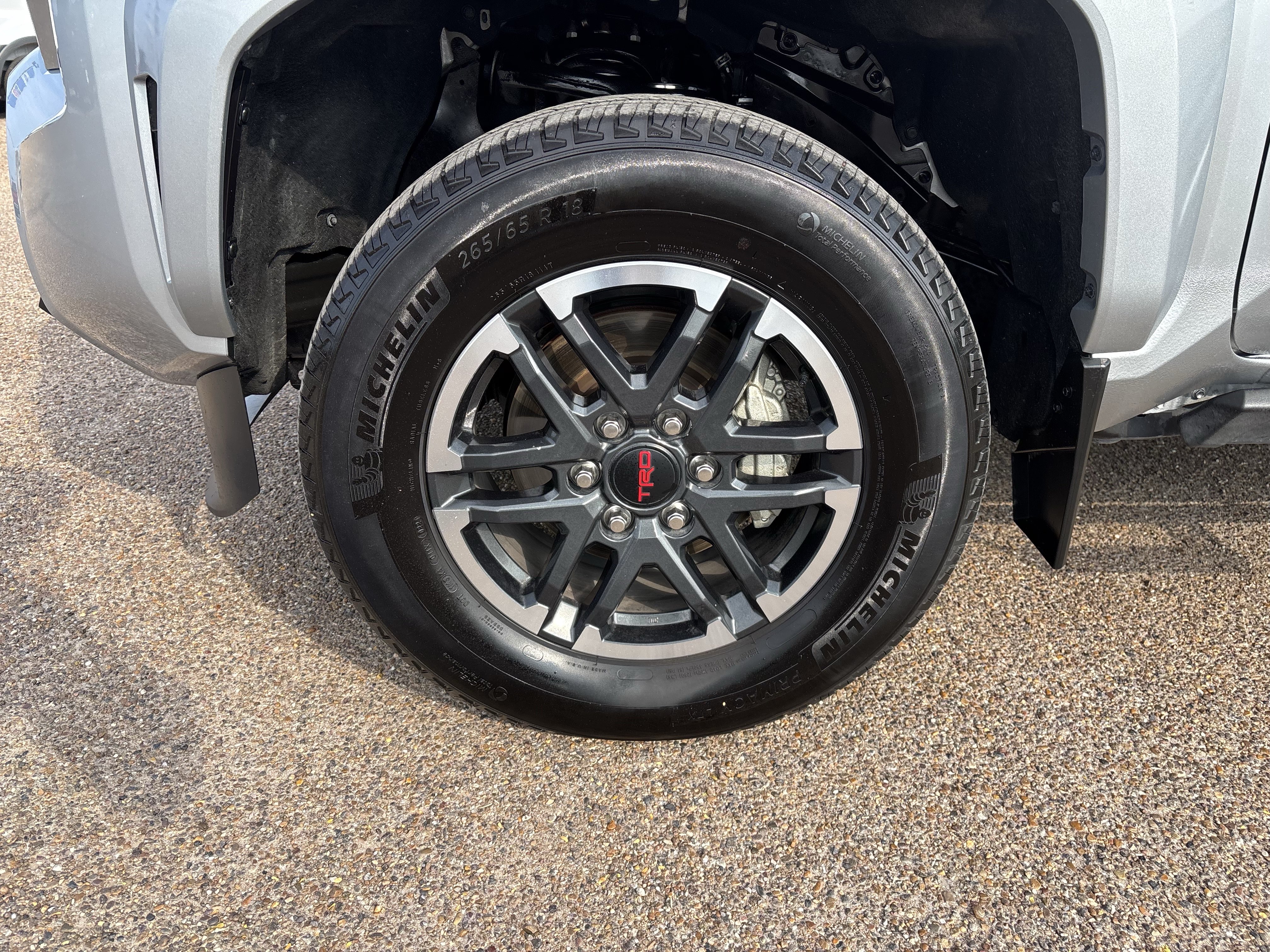 Used 2024 Toyota Tacoma TRD Sport AWD/4WD image 8