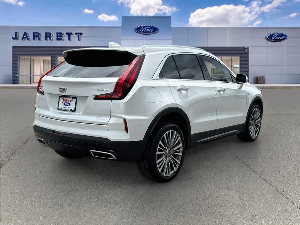 Used 2024 Cadillac XT4 Premium Luxury FWD image 7