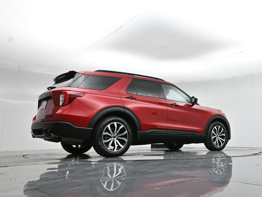Certified 2022 Ford Explorer ST-Line w/ Class IV Trailer Tow Package image 53