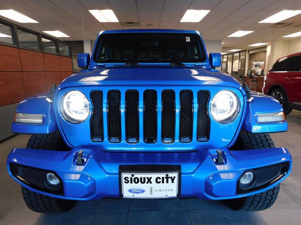 Used 2022 Jeep Wrangler Unlimited Sahara image 3