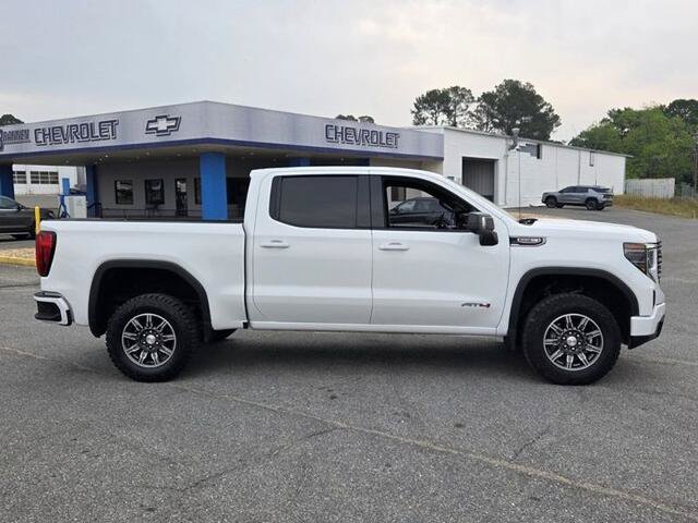 Used 2025 GMC Sierra 1500 AT4 AWD/4WD image 14