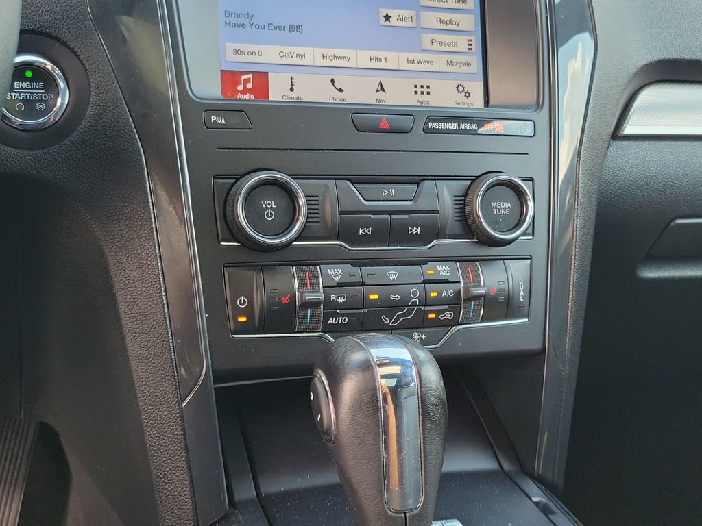 Certified 2019 Ford Explorer XLT w/ Equipment Group 202A AWD/4WD image 28