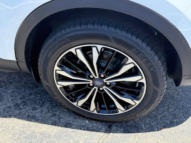 Certified 2021 Ford Escape SE w/ SE Sport Appearance Package AWD/4WD image 5