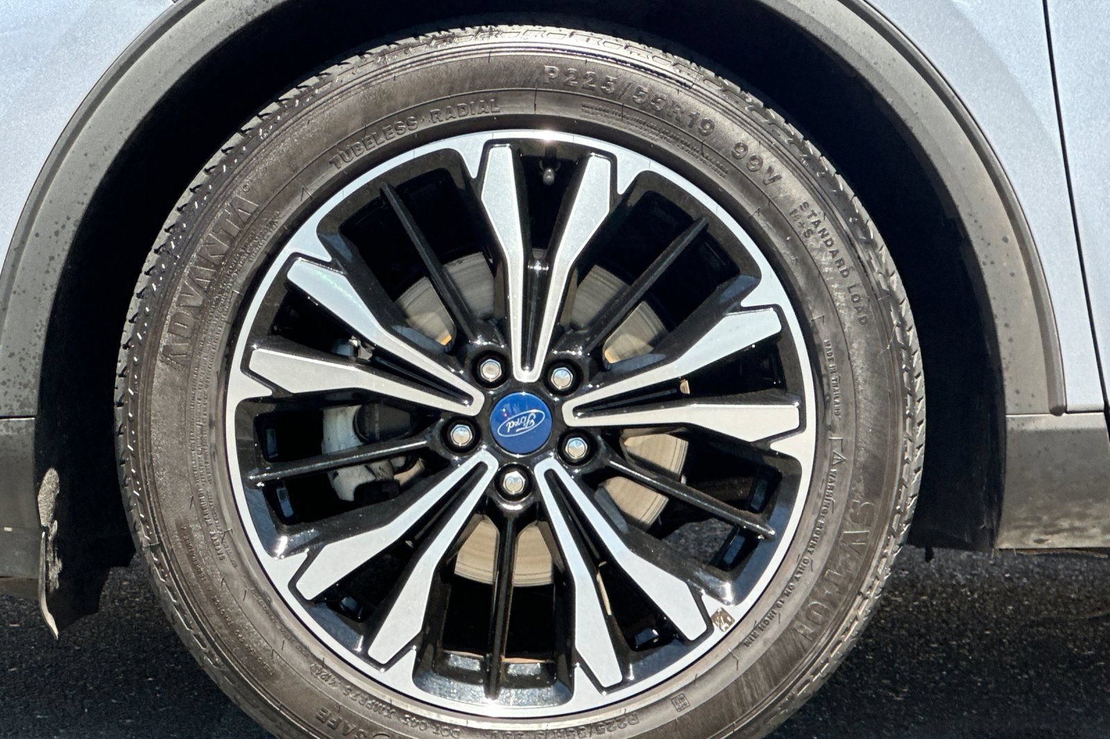 Certified 2022 Ford Escape SE w/ SE Sport Appearance Package FWD image 45
