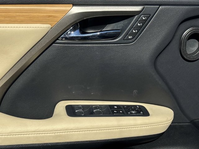 Used 2022 Lexus RX 350L FWD w/ Premium Package image 22