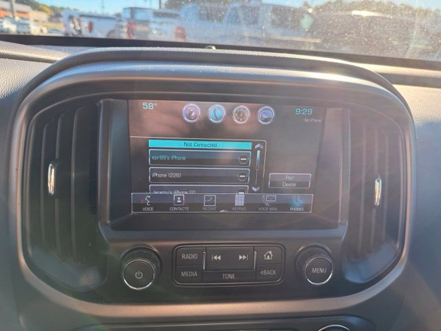 Used 2017 Chevrolet Colorado Z71 w/ Z71 Midnight Edition AWD/4WD image 12
