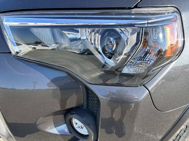 Used 2023 Toyota 4Runner TRD Off-Road AWD/4WD image 9