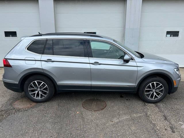 Used 2020 Volkswagen Tiguan SE AWD/4WD image 6