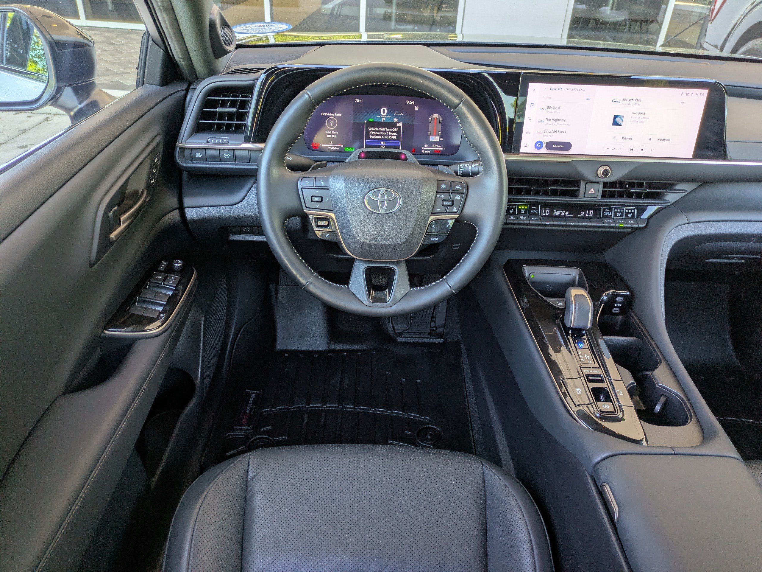 Used 2024 Toyota Crown Platinum AWD/4WD image 14
