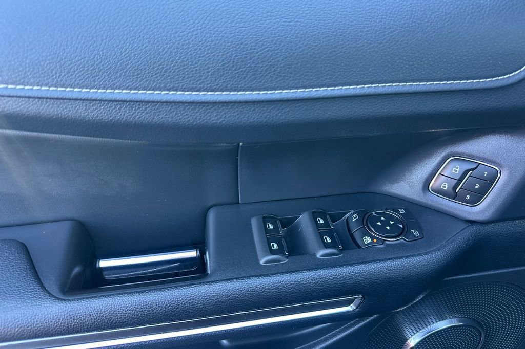 Certified 2022 Ford Expedition Max XLT image 13