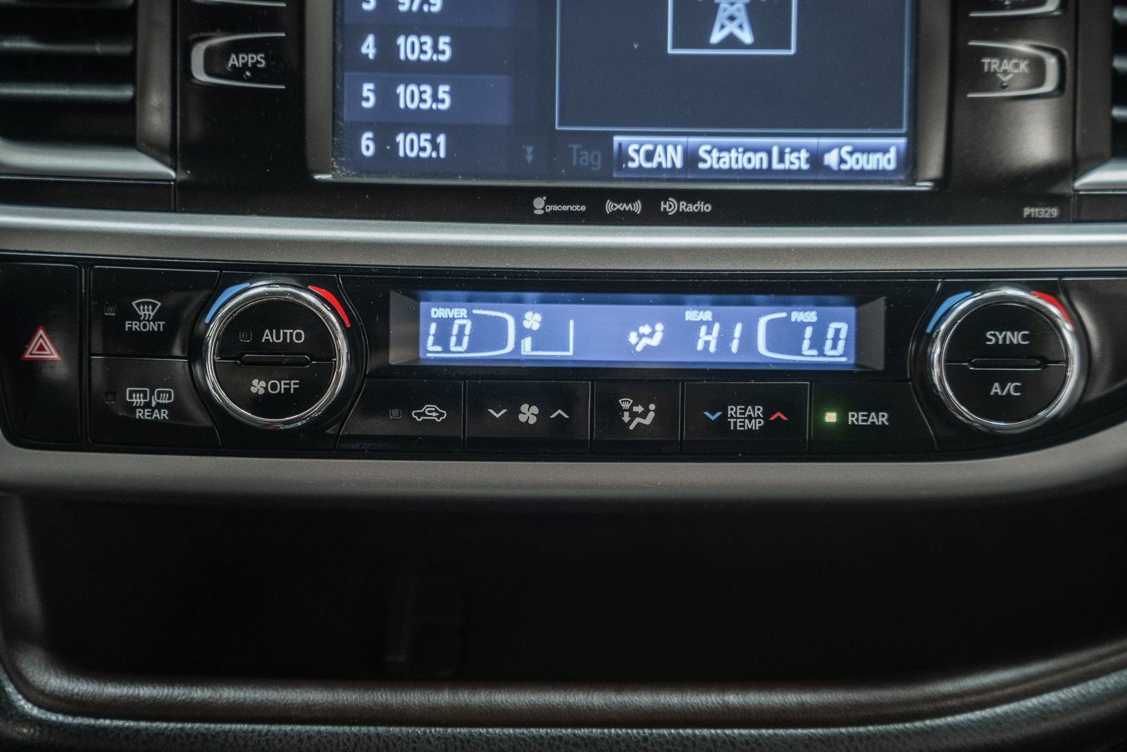 Used 2017 Toyota Highlander Plus w/ Protection Package #3 AWD/4WD image 29