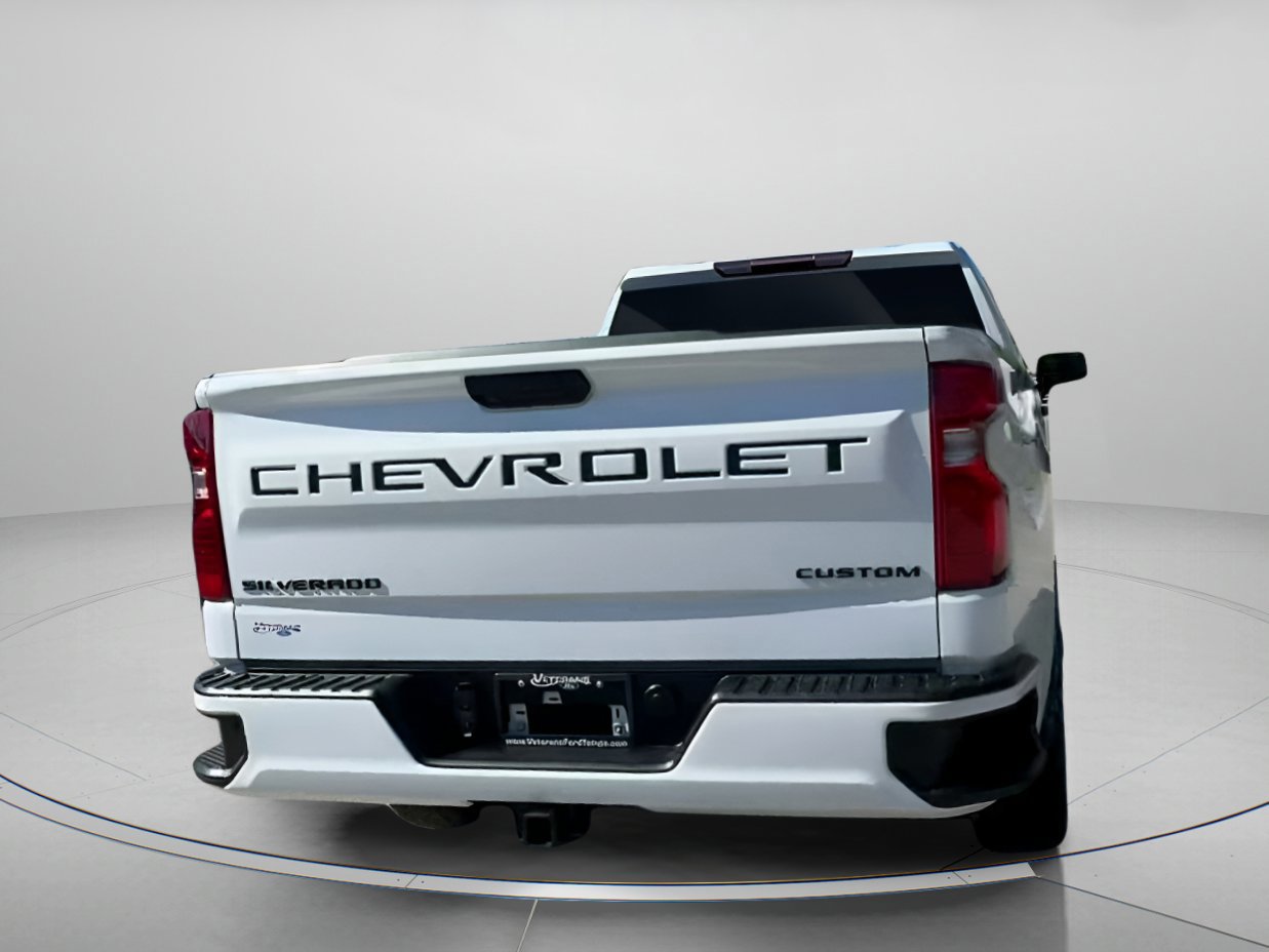 Used 2025 Chevrolet Silverado 1500 Custom w/ Turbomax Blackout Package image 17