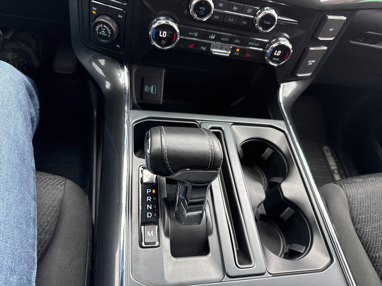 Certified 2021 Ford F150 XLT w/ Equipment Group 302A High image 37