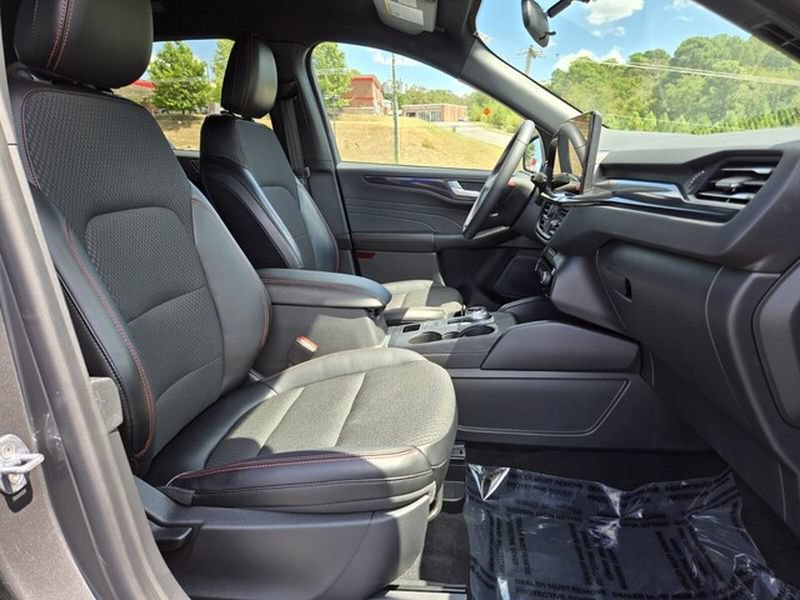 Certified 2024 Ford Escape ST-Line w/ Tech Pack #1 FWD image 20