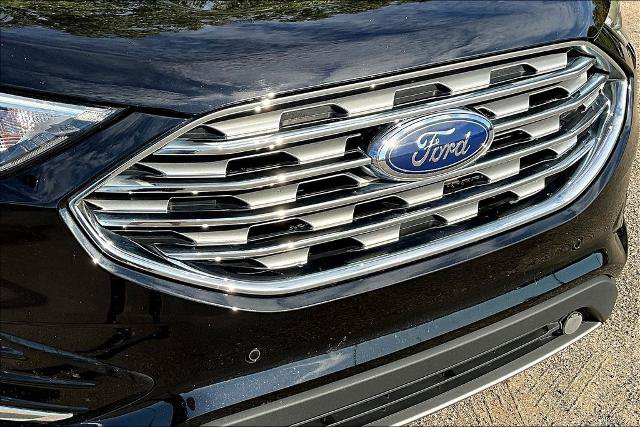 Certified 2021 Ford Edge Titanium w/ Cargo Accessory Package AWD/4WD image 27