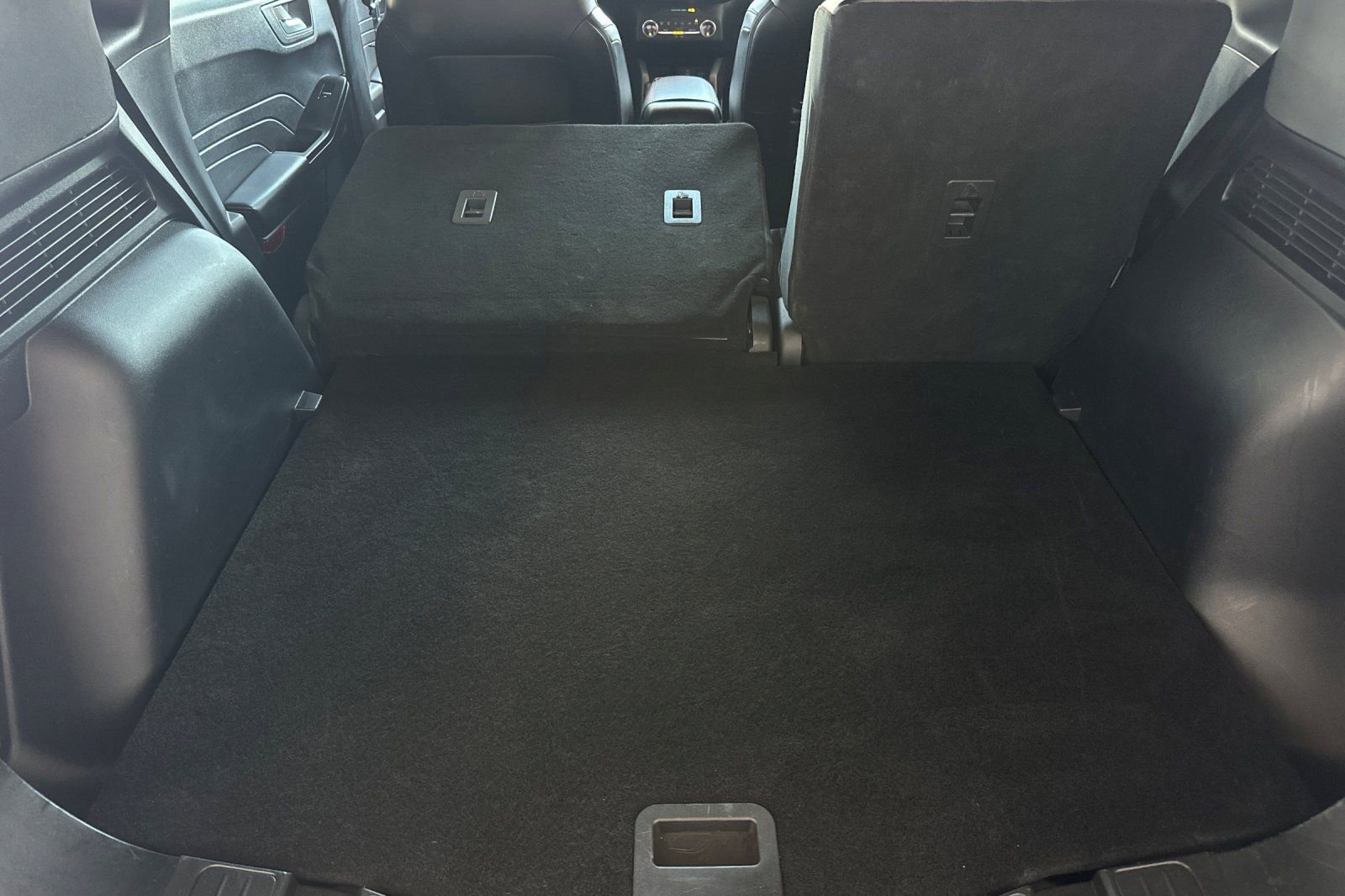 Certified 2025 Ford Escape ST-Line FWD image 14