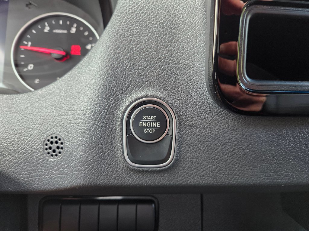 Used 2024 Mercedes-Benz Sprinter 2500 image 27