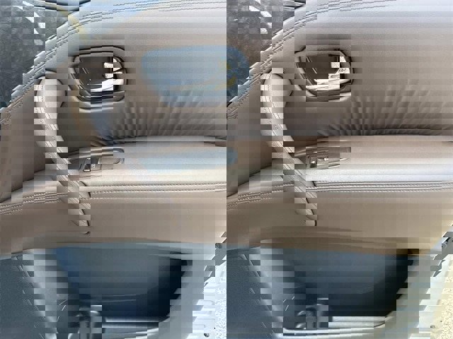 Used 2024 Nissan Armada Platinum w/ Captain's Chairs Package image 24