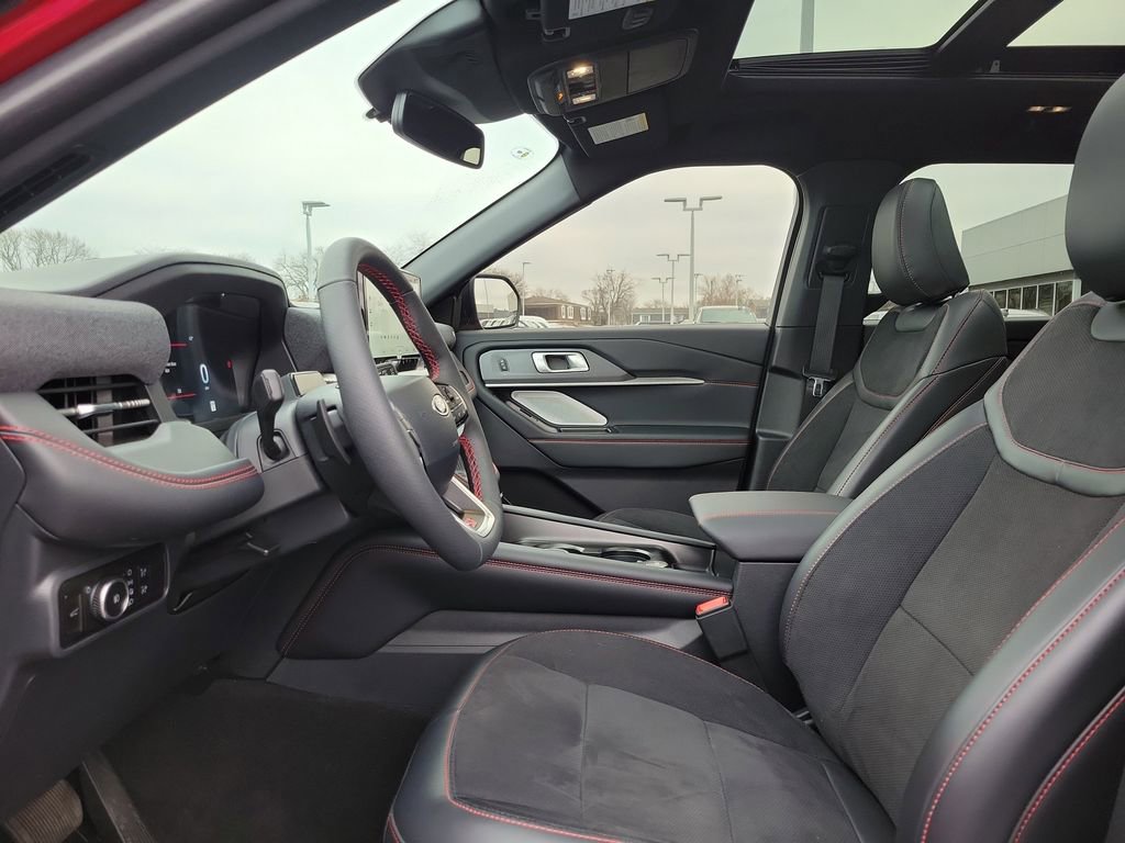 Certified 2025 Ford Explorer ST w/ Sun And Sound Package image 16
