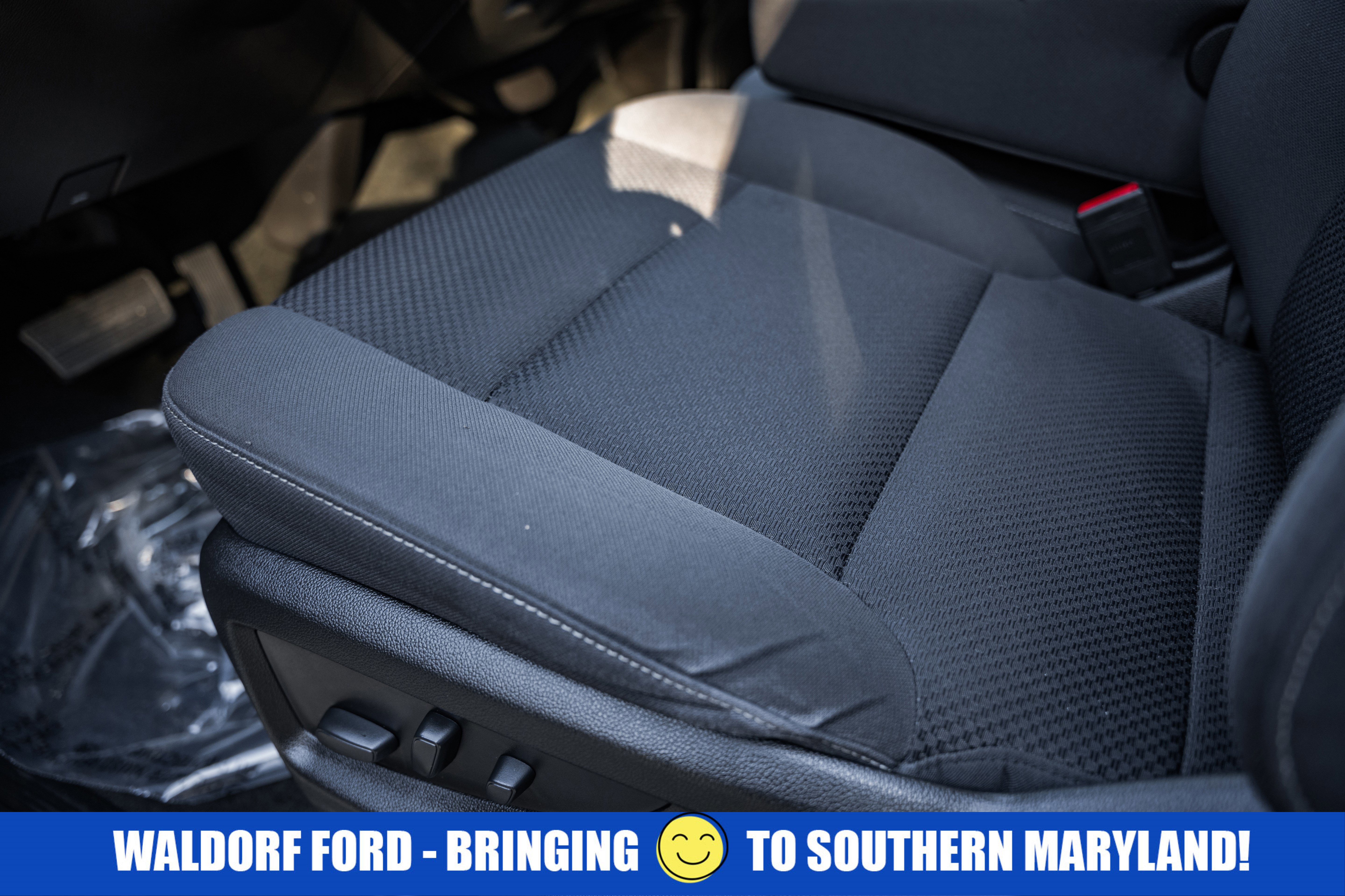 Used 2018 GMC Sierra 1500 SLE w/ SLE Value Package image 38