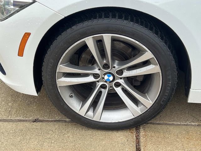 Used 2017 BMW 330i xDrive Sedan image 10