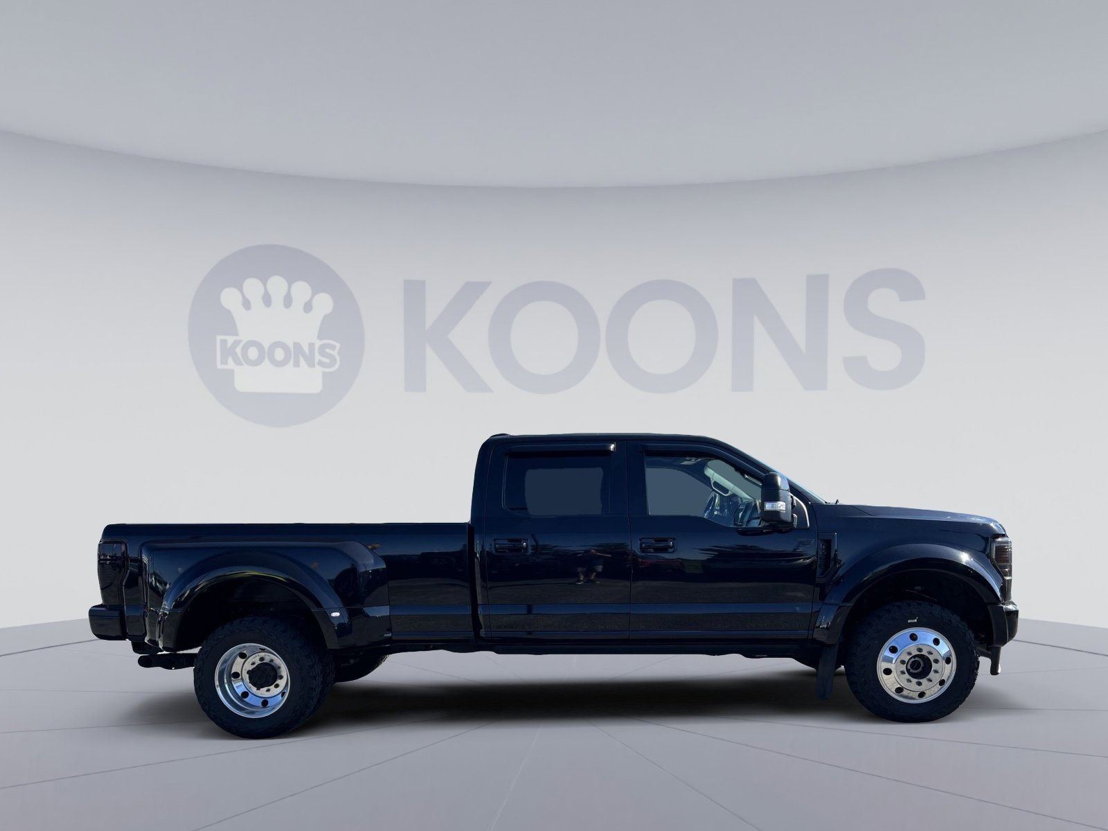 Certified 2020 Ford F450 Platinum w/ FX4 Off-Road Package AWD/4WD image 17