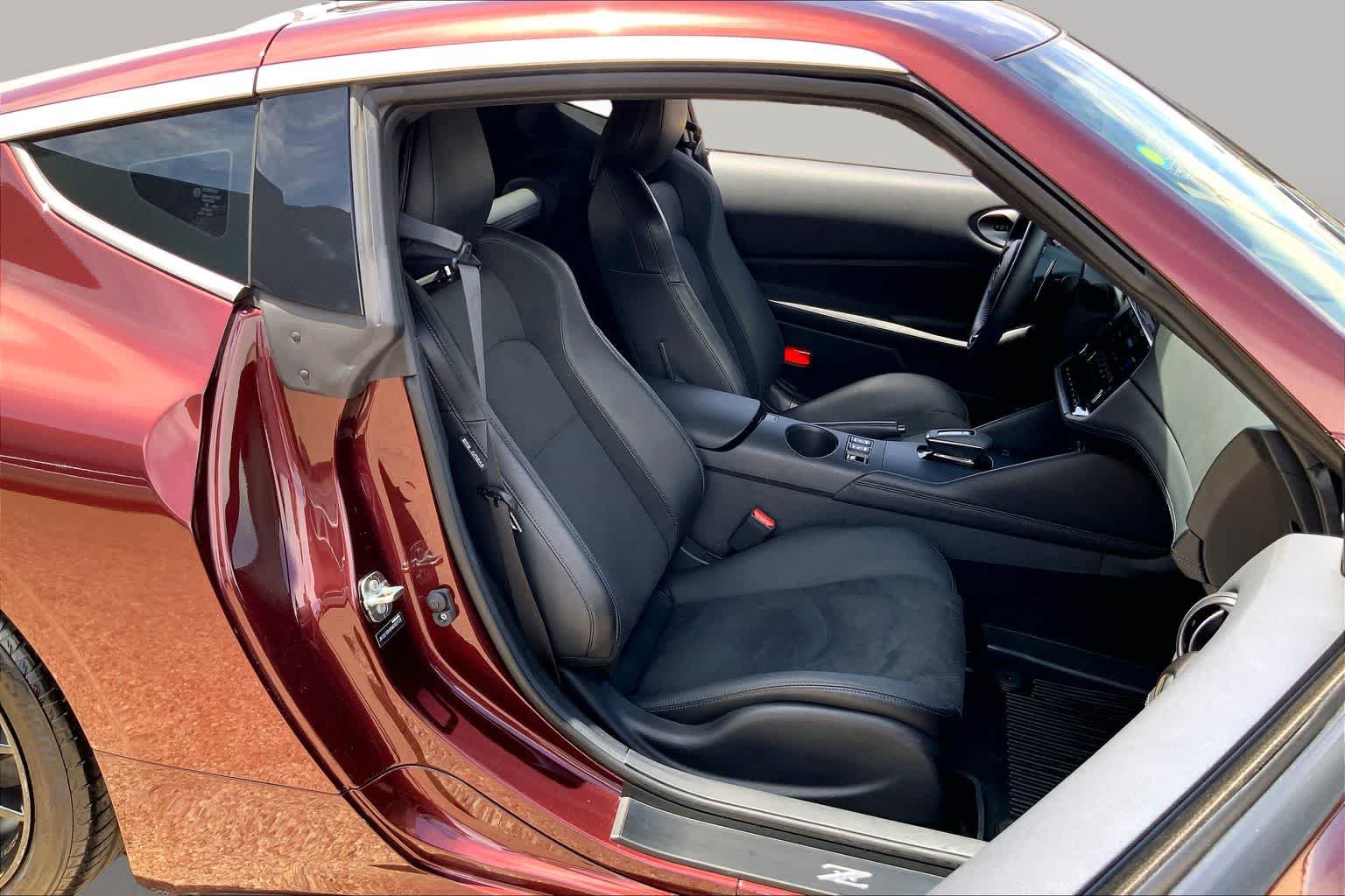 Used 2024 Nissan Z Performance w/ Floor Mat Package RWD image 9