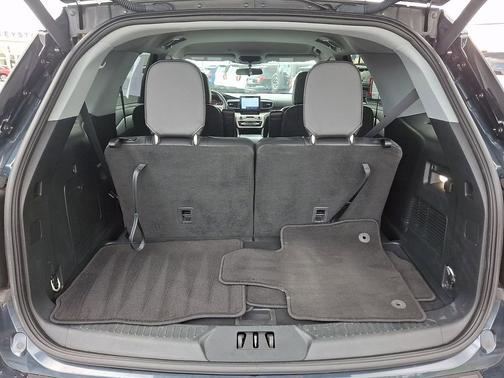 Certified 2023 Ford Explorer XLT w/ Equipment Group 202A AWD/4WD image 30