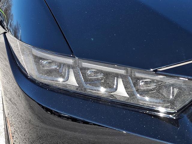 Certified 2025 Ford Mustang Coupe RWD image 9