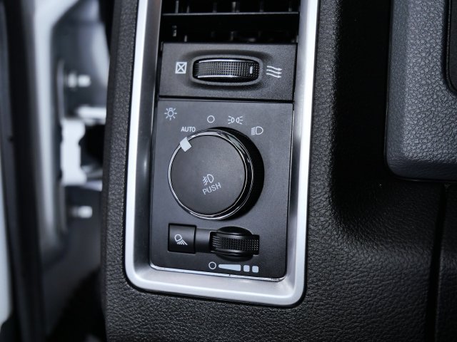 Used 2019 RAM 1500 Warlock AWD/4WD image 21