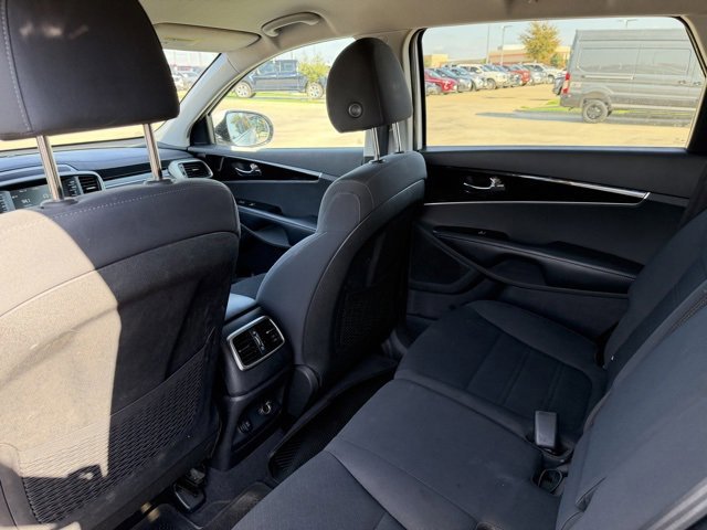 Used 2019 Kia Sorento LX image 20