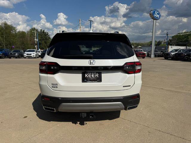 Used 2025 Honda Pilot Touring image 5