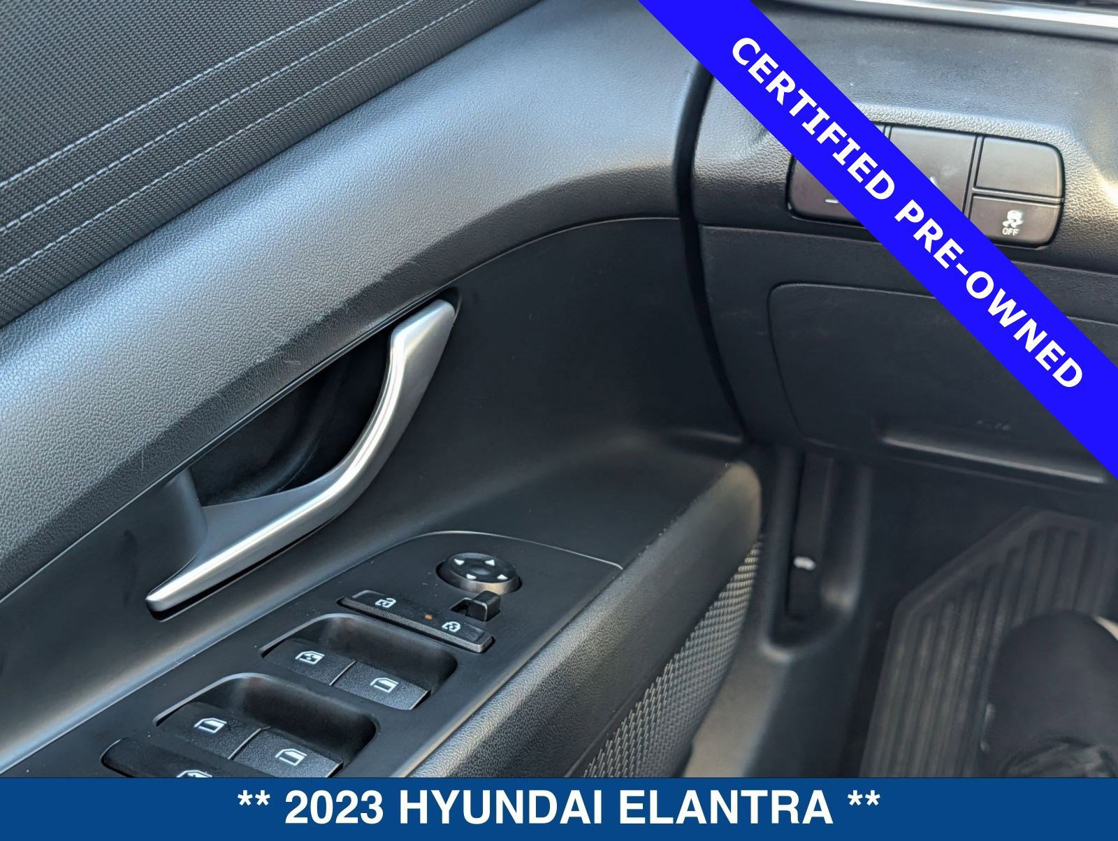 Used 2023 Hyundai Elantra SEL image 21