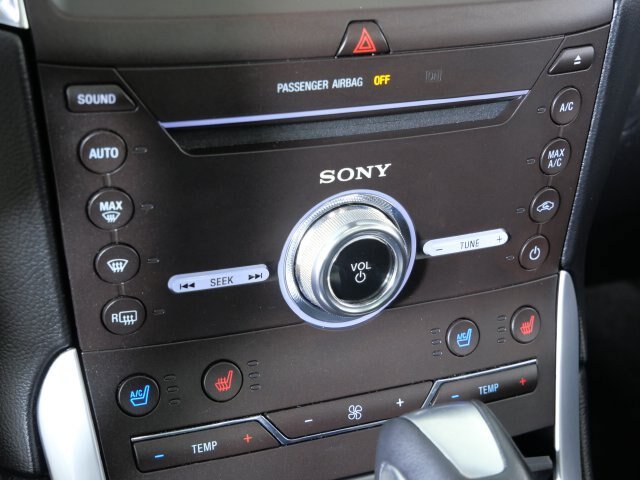 Certified 2018 Ford Edge Titanium w/ Equipment Group 301A AWD/4WD image 25