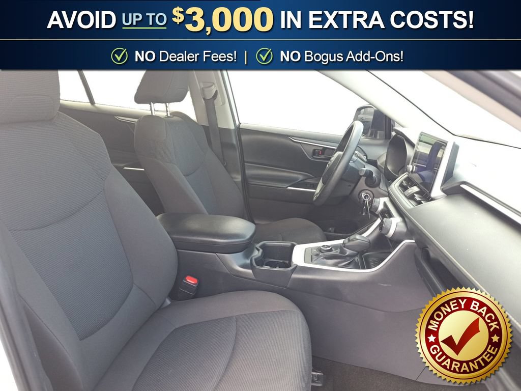 Used 2025 Toyota RAV4 LE AWD/4WD image 21