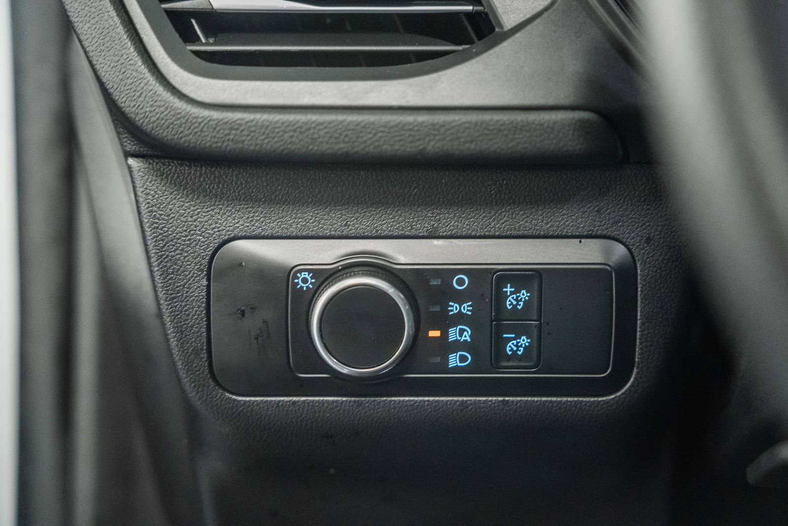 Certified 2025 Ford Escape ST-Line image 45