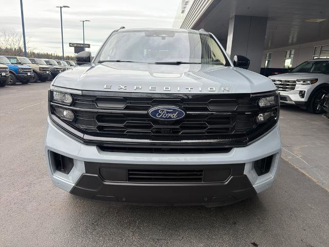 Certified 2025 Ford Expedition Active image 7