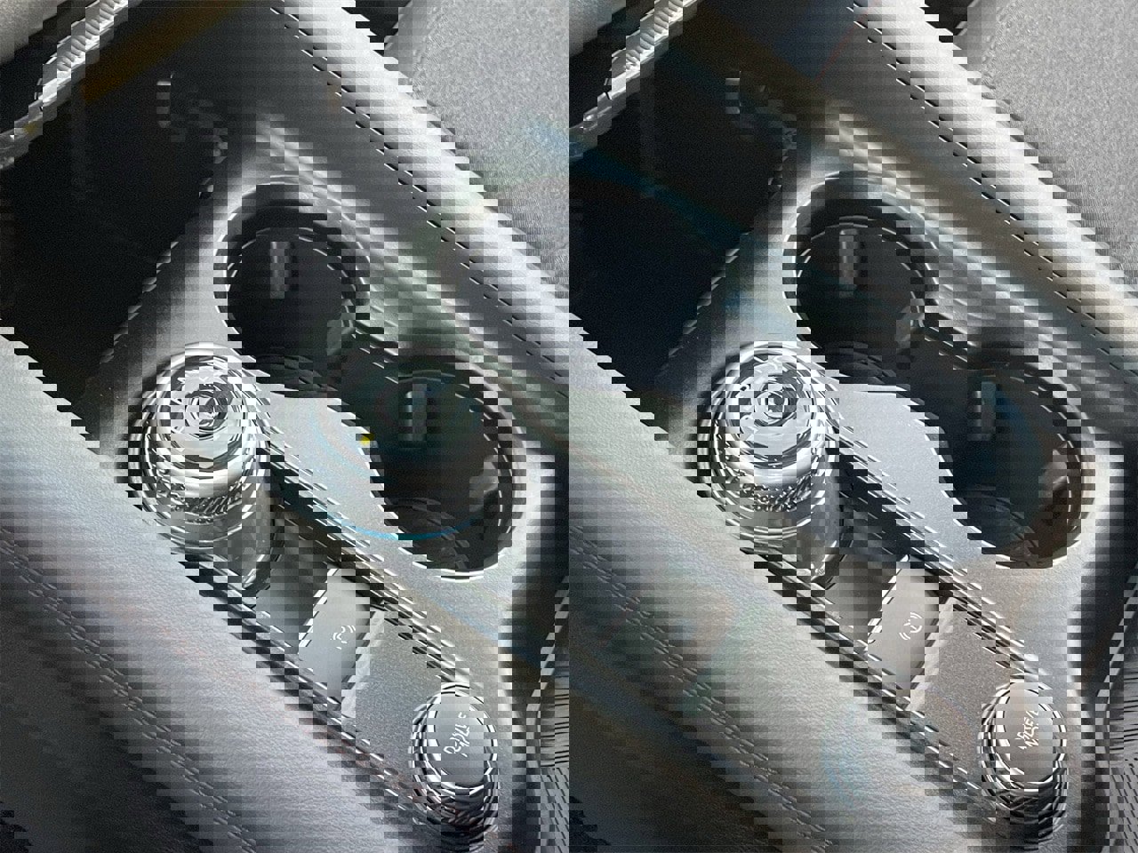 Certified 2025 Ford Explorer Active image 30