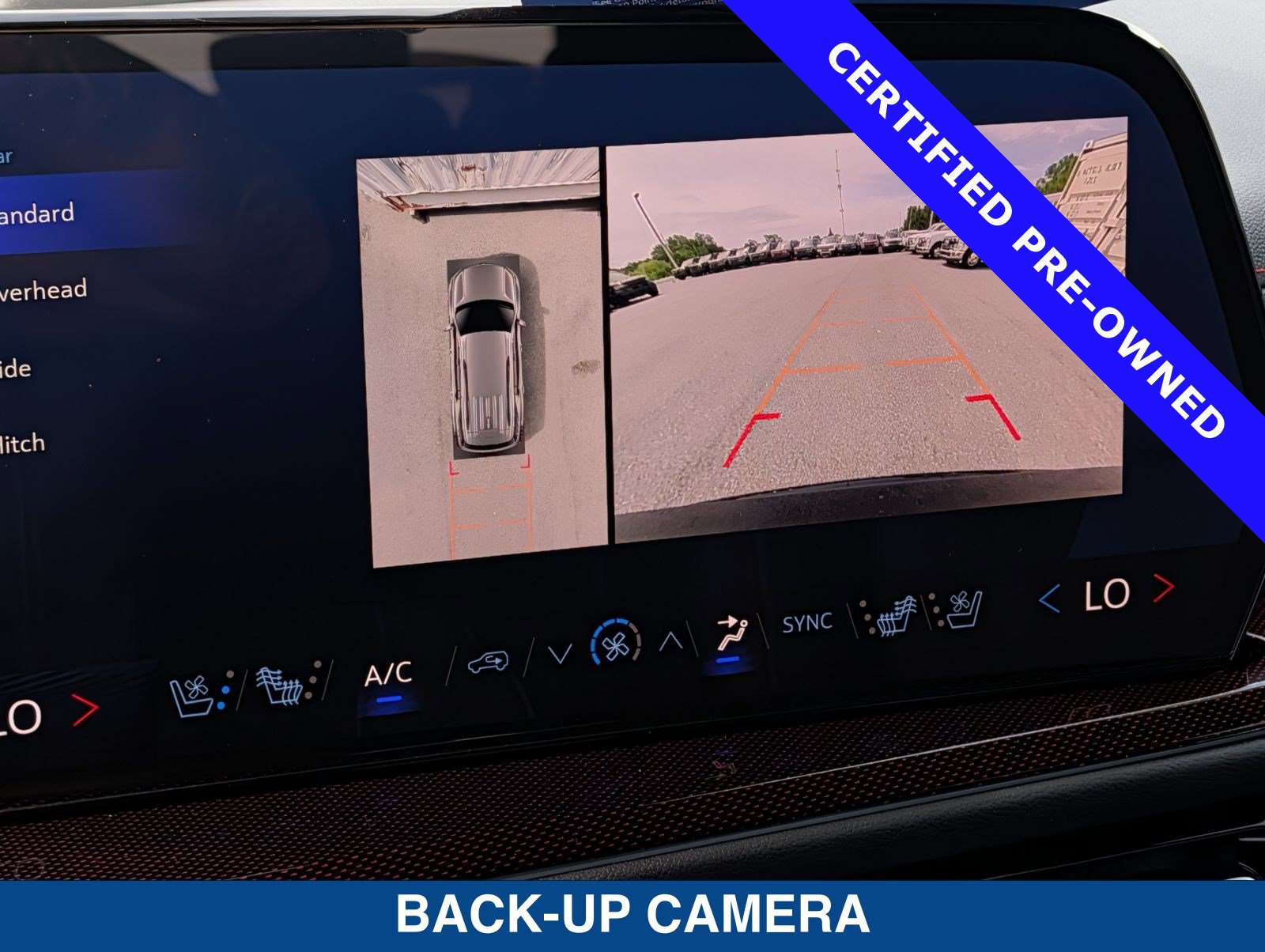 Used 2024 Chevrolet Traverse RS FWD image 34