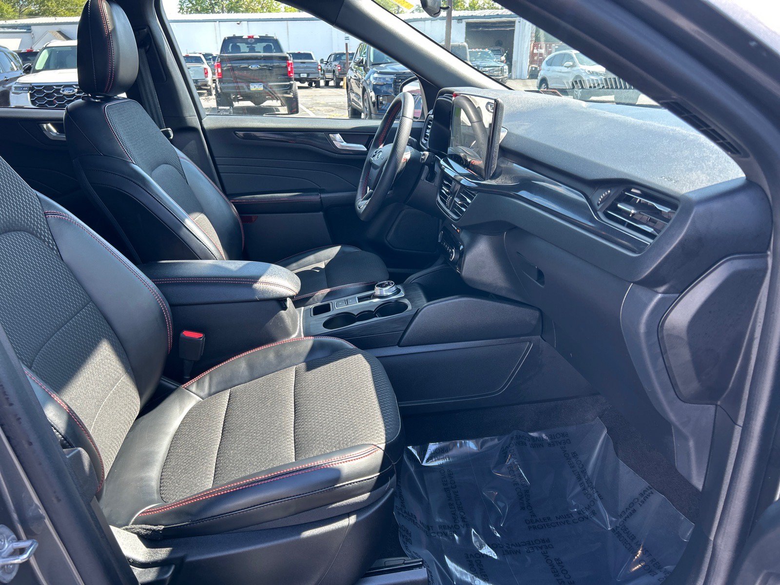 Certified 2023 Ford Escape ST-Line AWD/4WD image 18