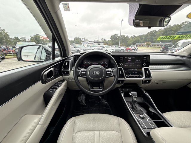 Used 2021 Kia Sorento S w/ Panoramic Sunroof Package AWD/4WD image 14