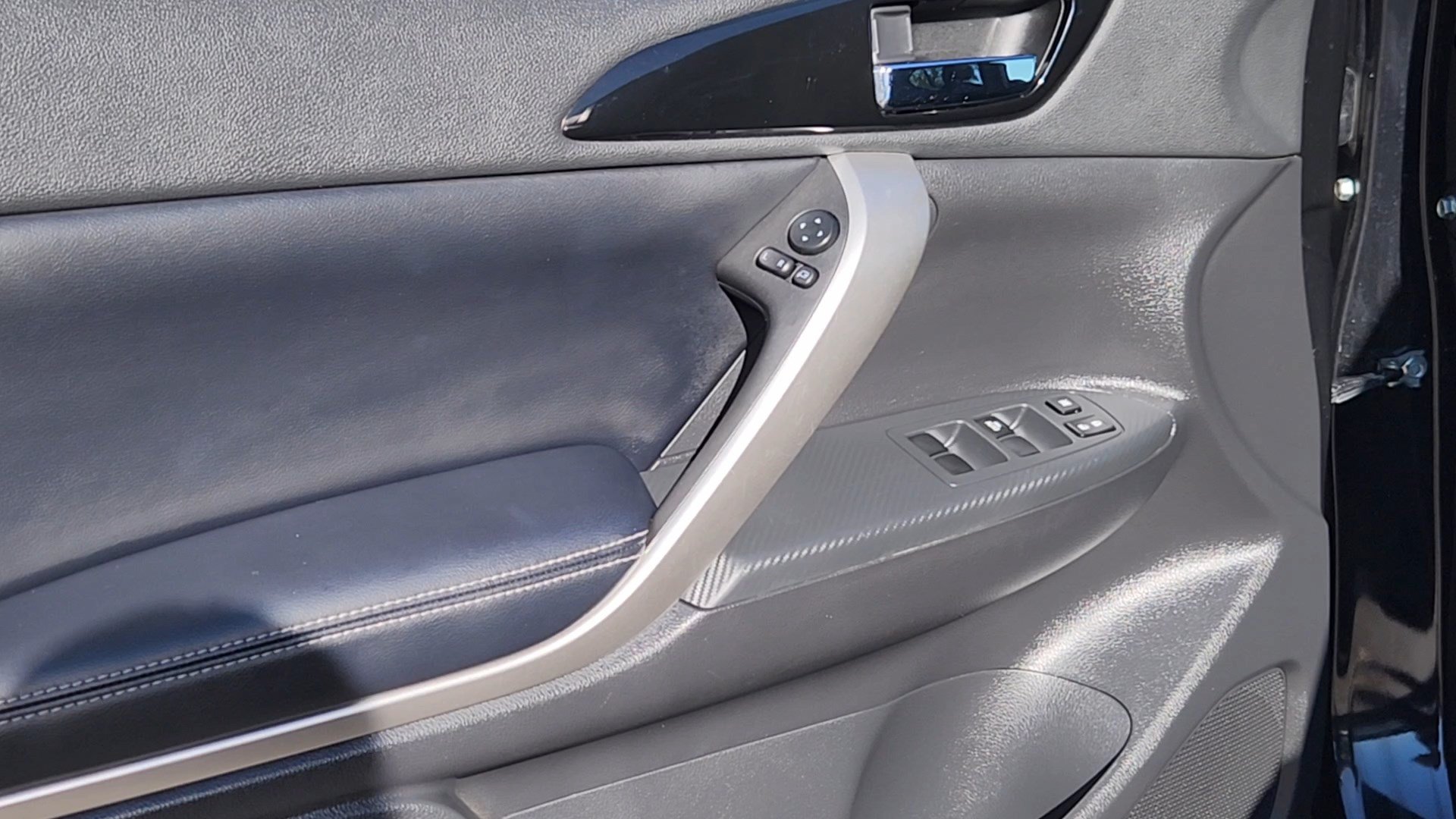 Used 2025 Mitsubishi Eclipse Cross SE AWD/4WD image 24