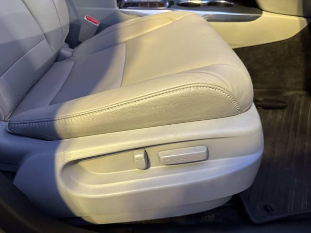 Used 2016 Acura MDX SH-AWD image 12