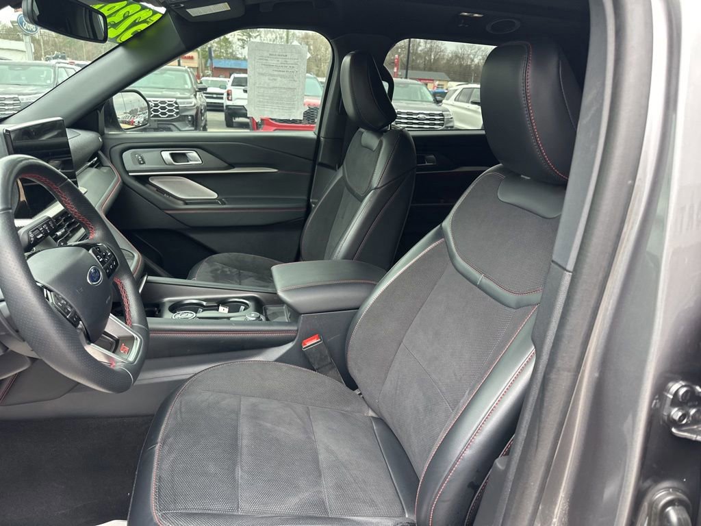 Certified 2025 Ford Explorer ST w/ Sun And Sound Package image 10